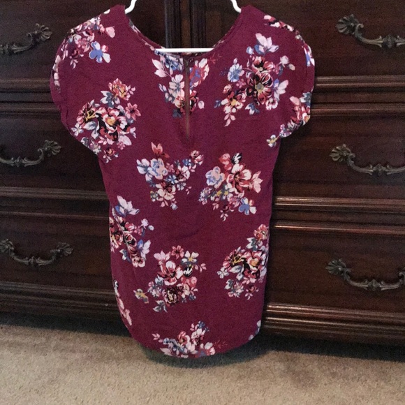 Top - Picture 2 of 3